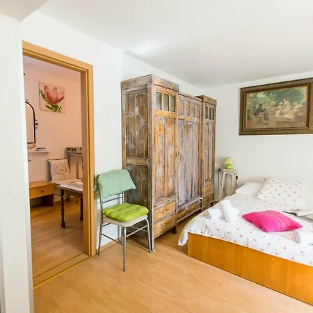 Beautiful Rustical Ana In The Heart Of Apartment Rovinj