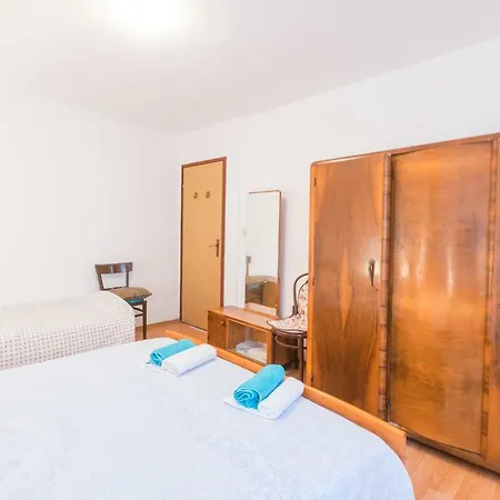 Beautiful Rustical Ana In The Heart Of Apartment Rovinj
